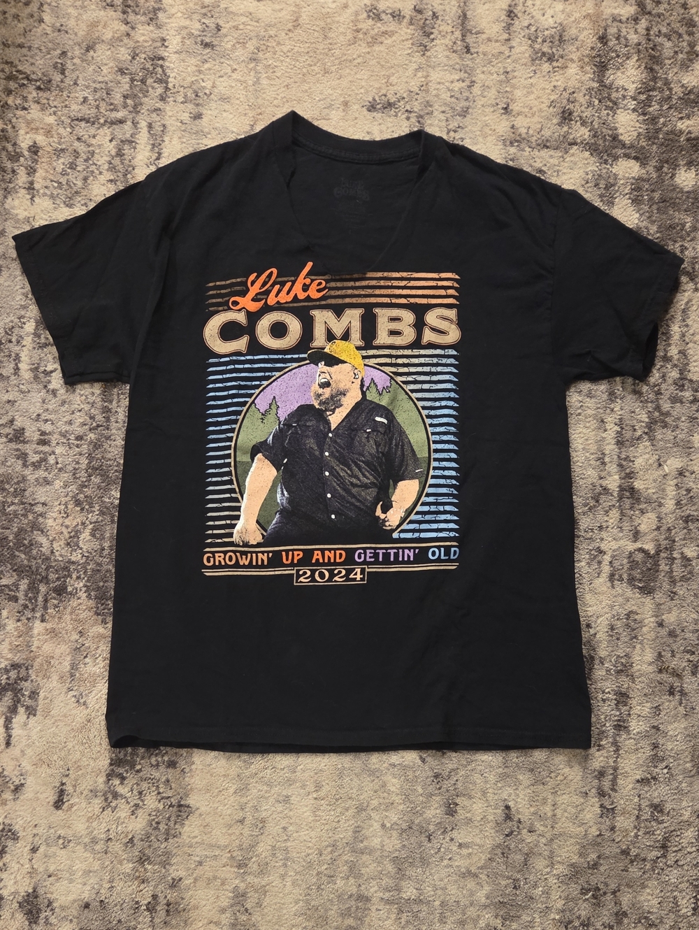 Luke Combs Growin' Up And Gettin' Old Tour 2024 Large V Neck